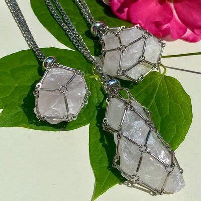 Olivenorma Crystal Raw Stone Metal Mesh StonePouch Pendant Necklace