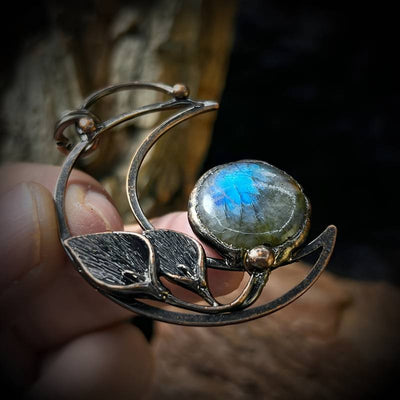 Olivenorma Labradorite Moon Leaf Shape Gemstone Necklace