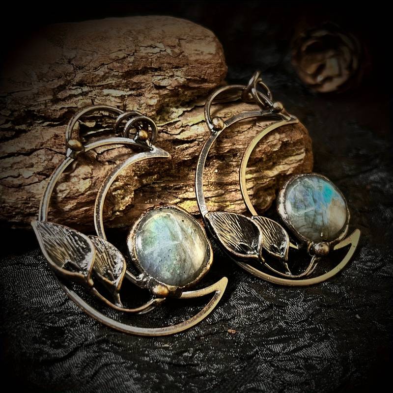 Olivenorma Labradorite Moon Leaf Shape Gemstone Necklace