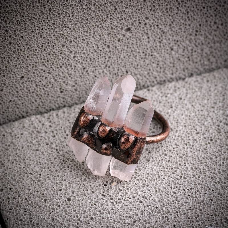 Olivenorma Natural Three Clear Quartz Adjustable Ring