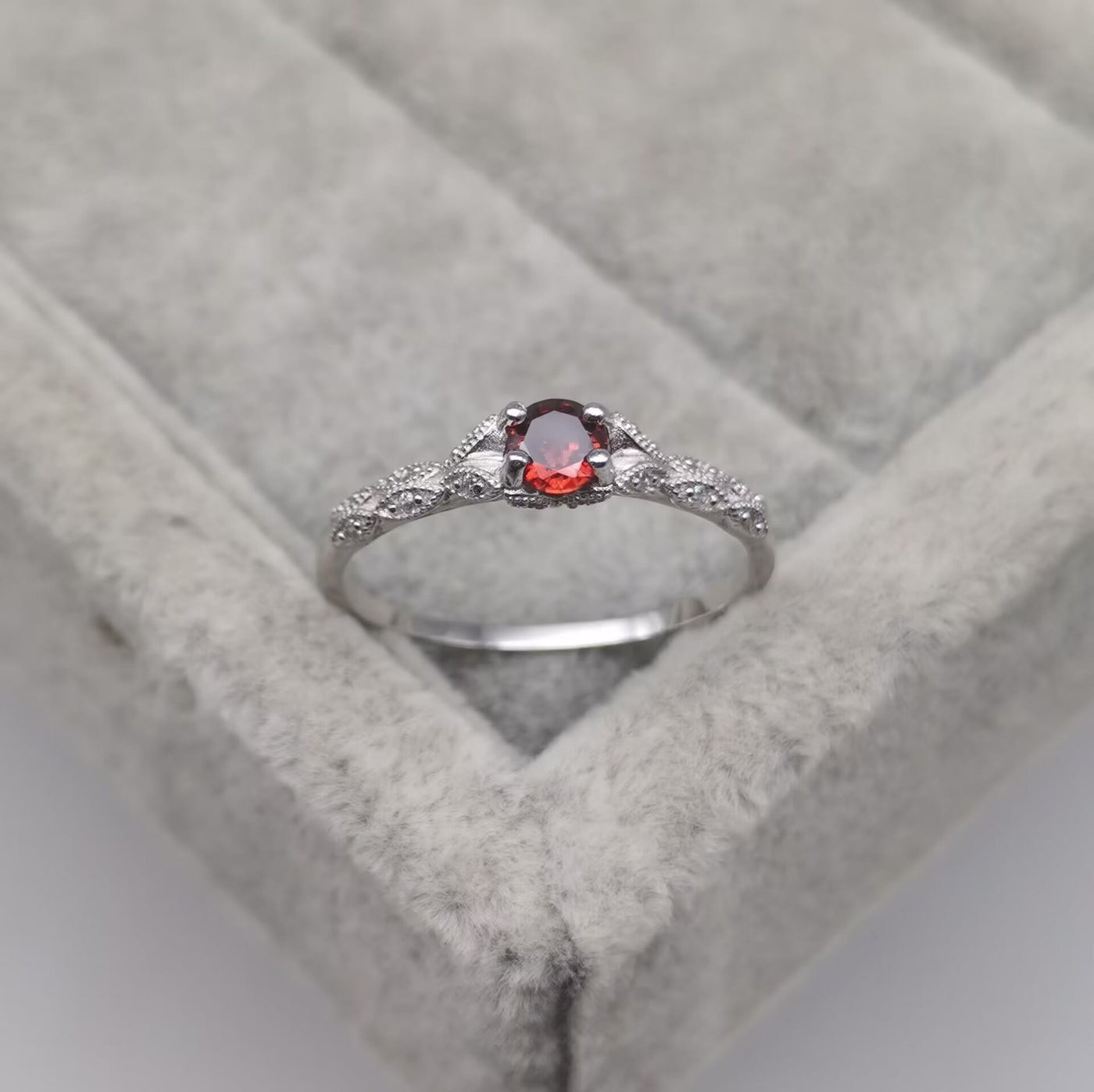 Olivenorma Inlaid Purple Amethyst Zirconia Simple Ring - Ruby Quartz - AU Size T1/2 (US 10) - image 4