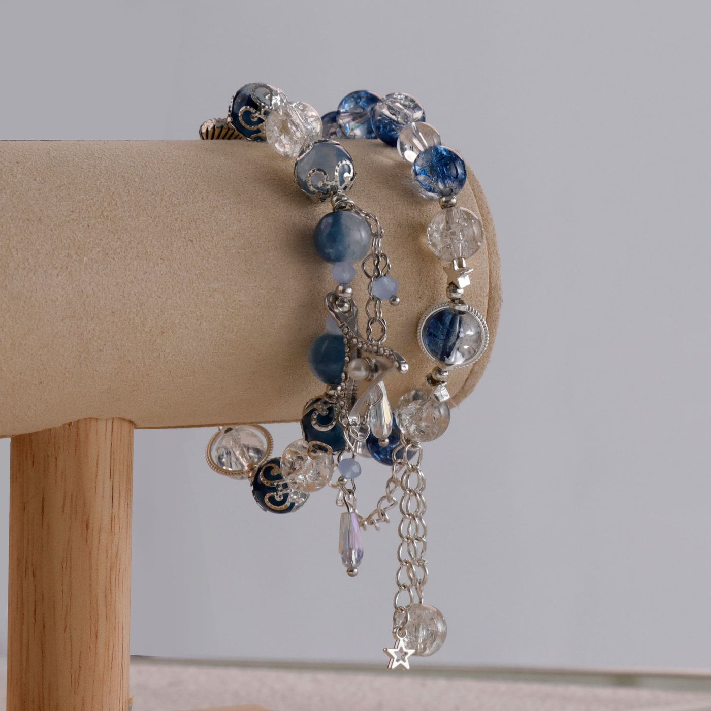 Olivenorma Blue And White Contrasting Glass Crystal Bracelet