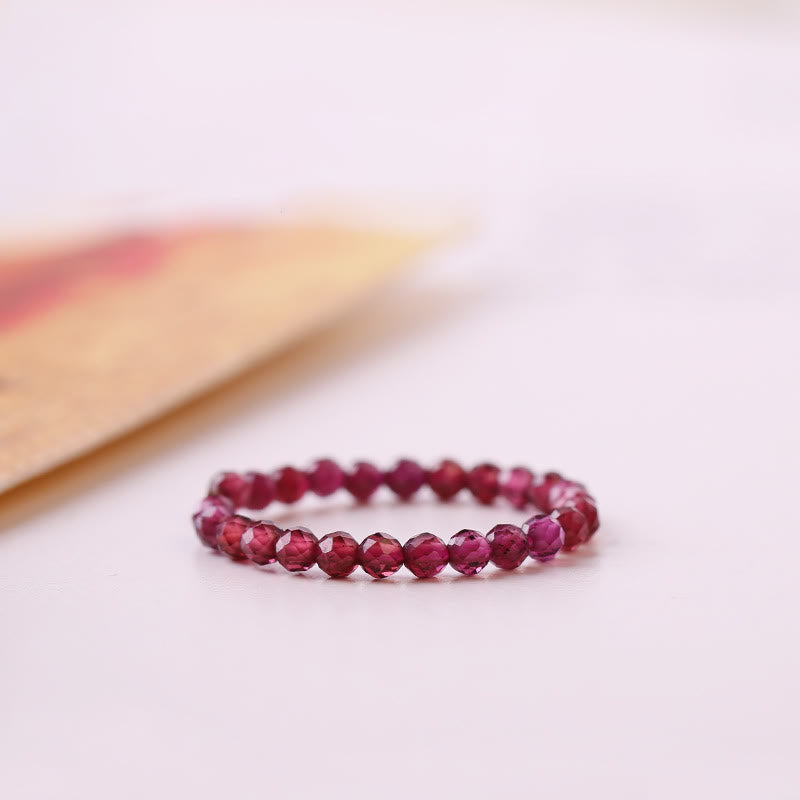 Olivenorma Extra Fine 2mm Garnet Bead Ring