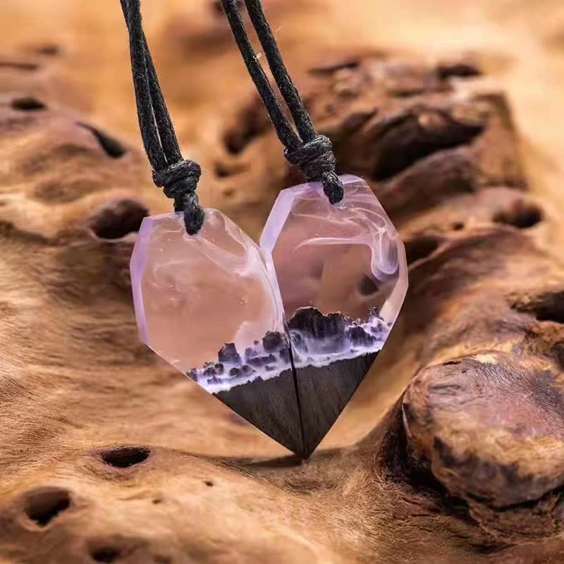 Olivenorma Heart Shape Resin Wood Pendant Necklace Set