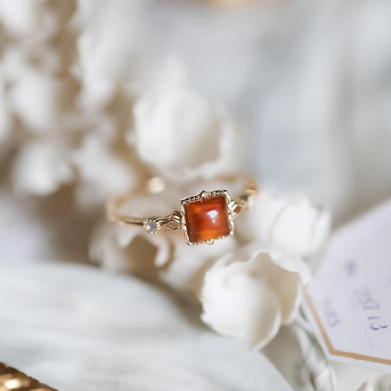 Olivenorma Simple Square Amber Thin Ring