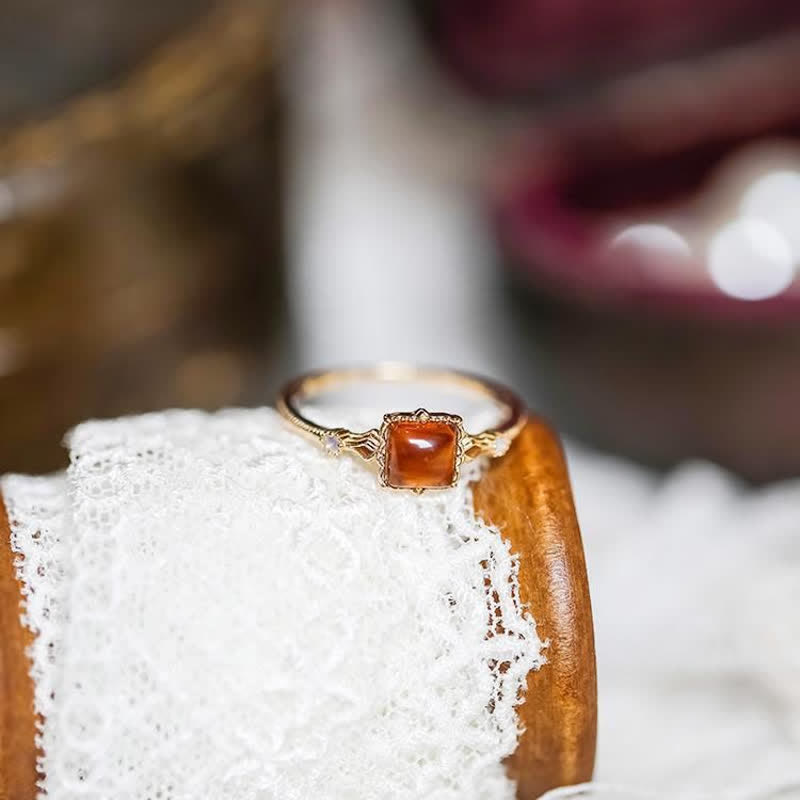 Olivenorma Simple Square Amber Thin Ring