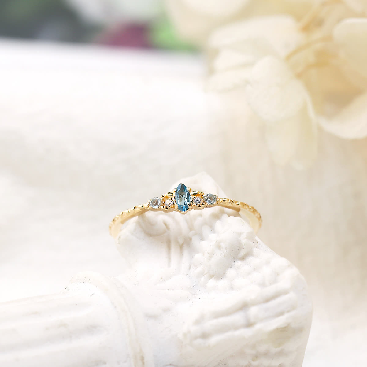 Olivenorma Natural Blue Topaz Horse Eye Shaped Ring