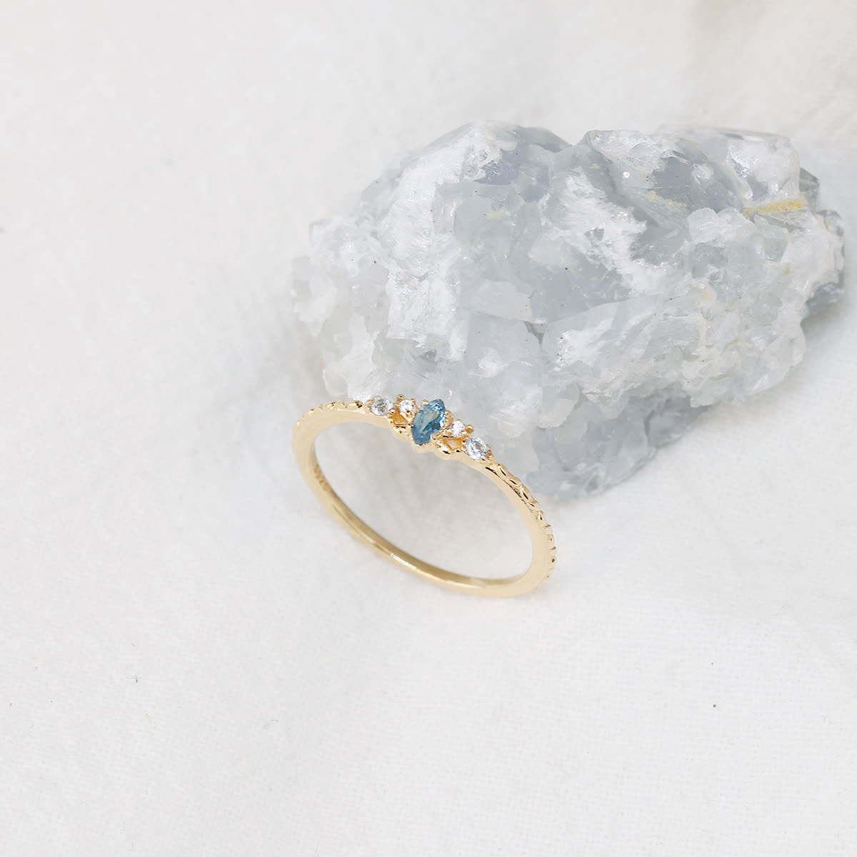 Olivenorma Natural Blue Topaz Horse Eye Shaped Ring