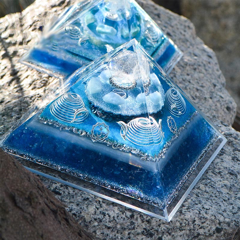 Olivenorma "Atlantis" Clear Crystal Aquamarine Orgone Pyramid