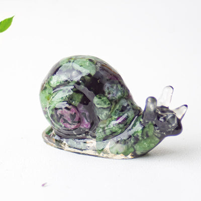 Olivenorma Crystal Epoxy Snail Gemstone Decoration