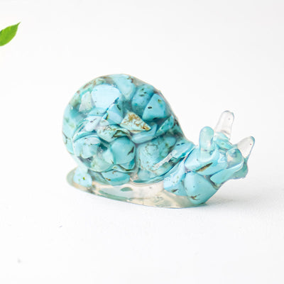 Olivenorma Crystal Epoxy Snail Gemstone Decoration