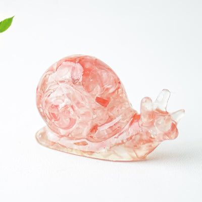 Olivenorma Crystal Epoxy Snail Gemstone Decoration
