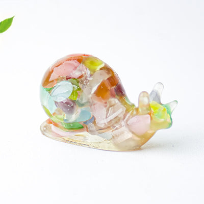 Olivenorma Crystal Epoxy Snail Gemstone Decoration