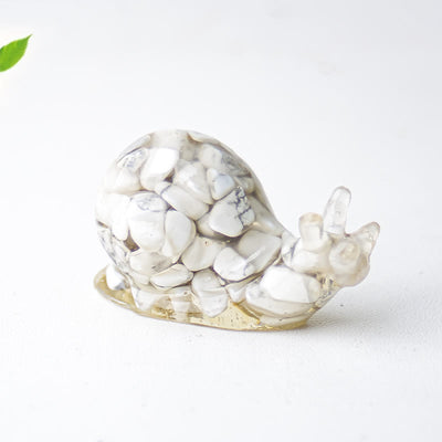 Olivenorma Crystal Epoxy Snail Gemstone Decoration