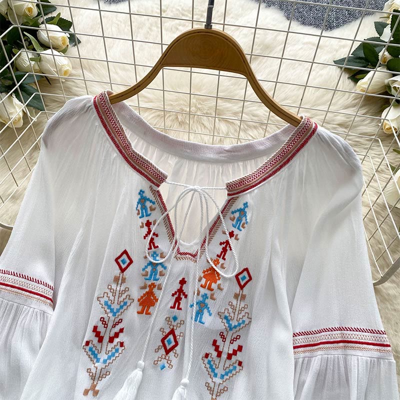 Olivenorma Indian Style Embroidery Lantern Sleeve Women's Shirt