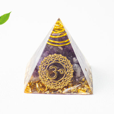 Olivenorma 7 Chakra Healing Orgone Pyramid - Amethyst - image 1