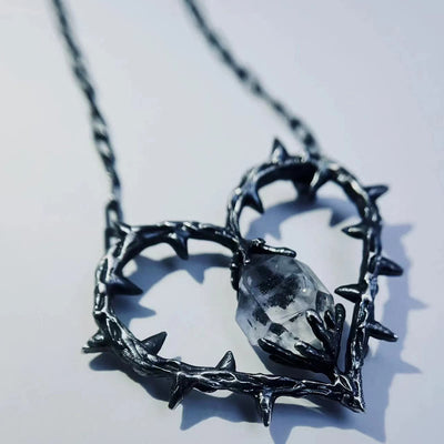 Olivenorma "Witch's Heart"-Clear Crystal Thorn Heart Necklace