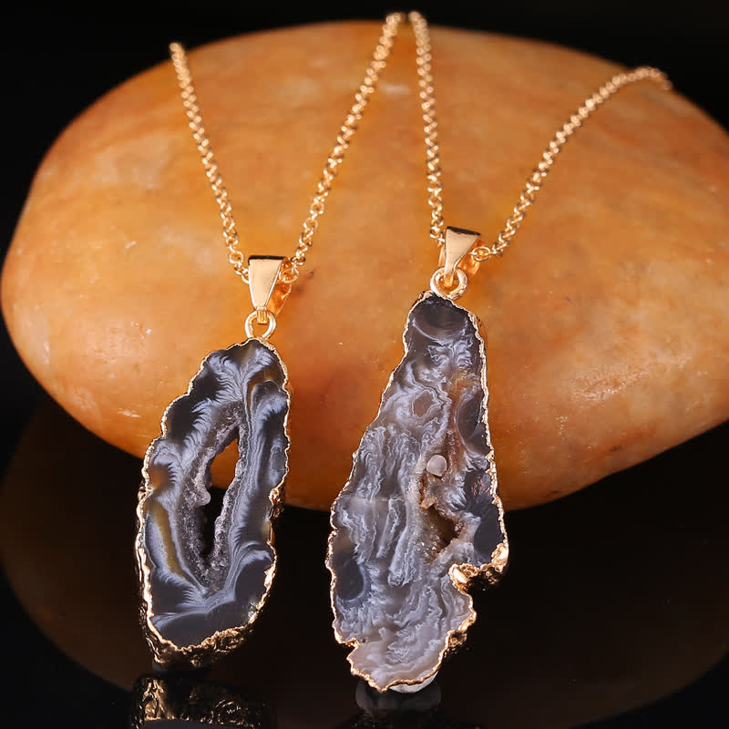 Olivenorma Natural Agate Geode Necklace