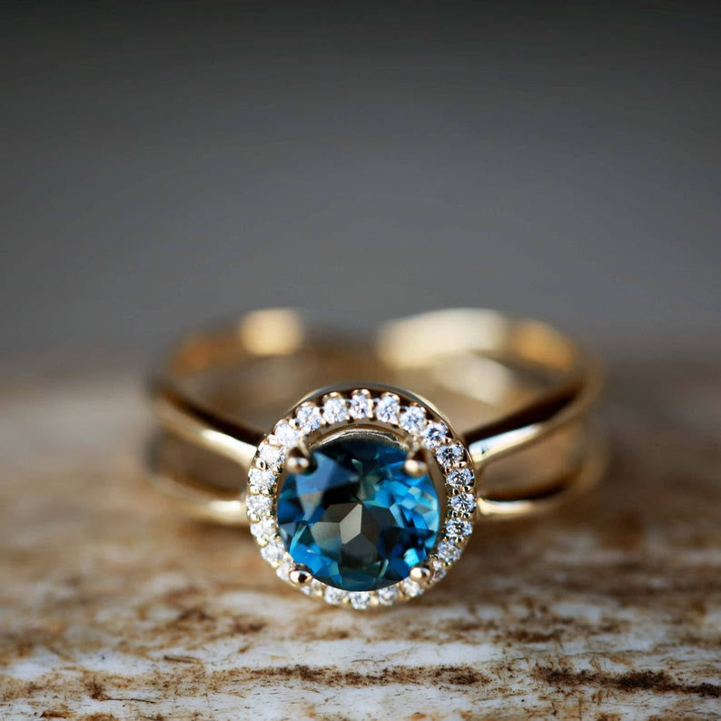 Olivenorma "Deepen Love"  Round Cut Blue Topaz Engagement Ring