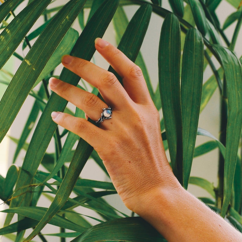 Olivenorma Moonstone Moon Light Ring