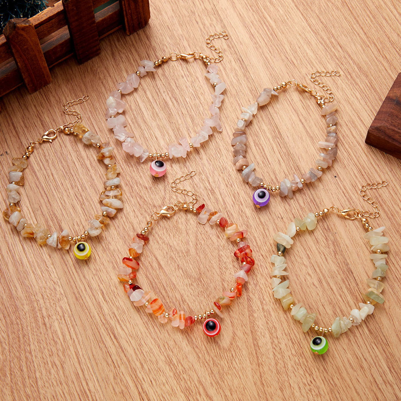 Olivenorma Natural Crystal Gravel Evil Eye Pendant Bracelet