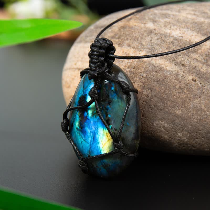 Olivenorma Wrapped Dragons Heart Natural Labradorite Stone Necklace