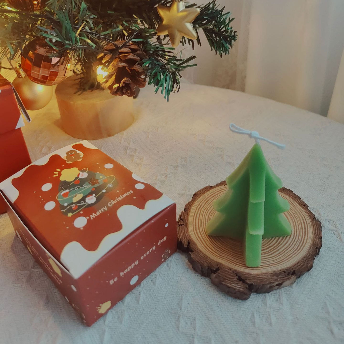 Olivenorma Carved Christmas Tree Candle