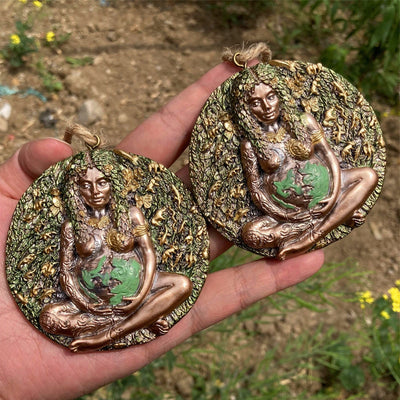 Olivenorma Statue Of Goddess Gaia Pendant Resin Decorations Wall Decor