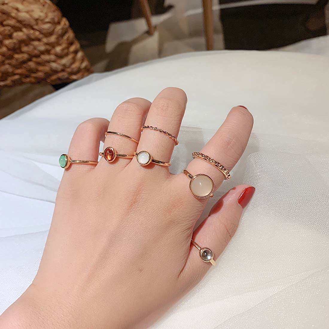 Olivenorma 8pcs Knuckle Stackable Midi Finger Ring Set