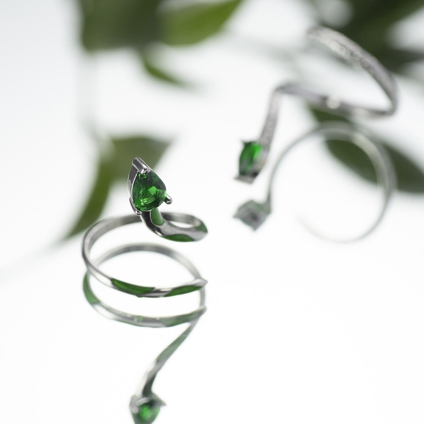 Olivenorma Emerald Snake Knuckle Cuff Ring