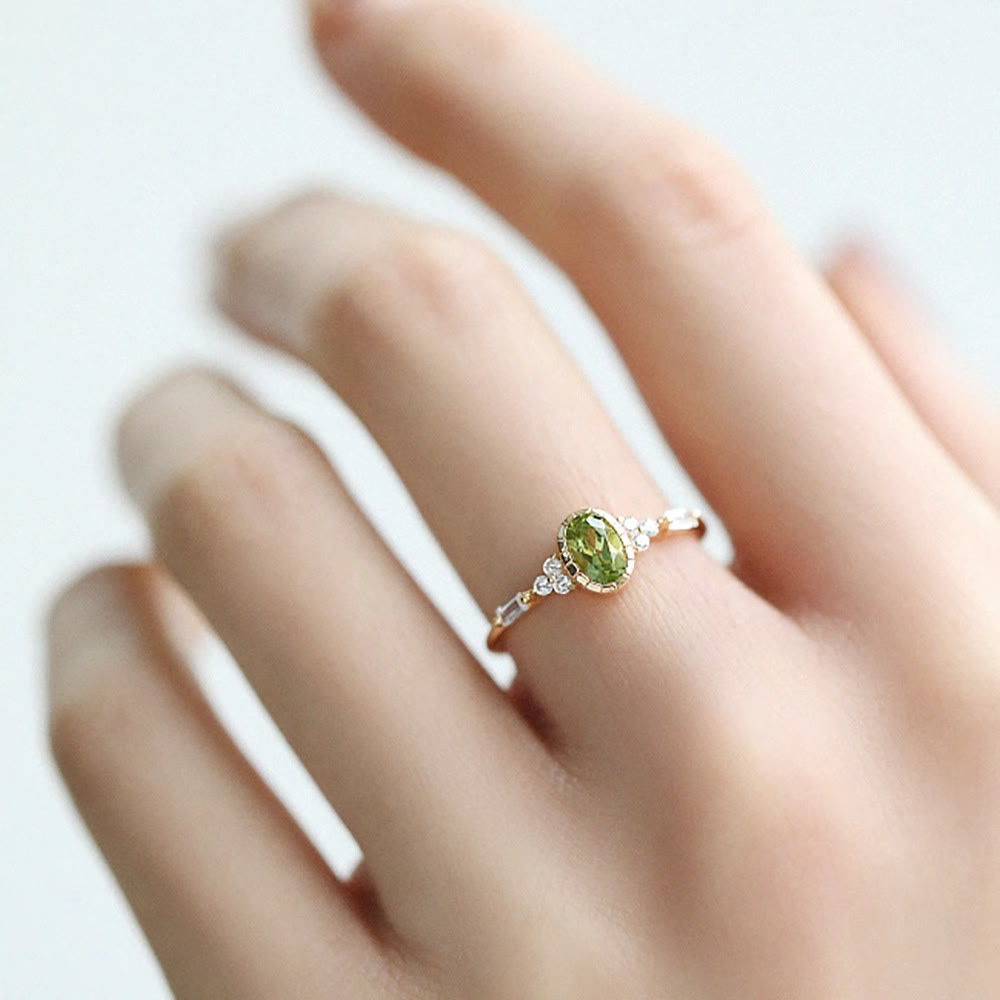 Olivenorma Natural Peridot 14K Vintage Gold Ring